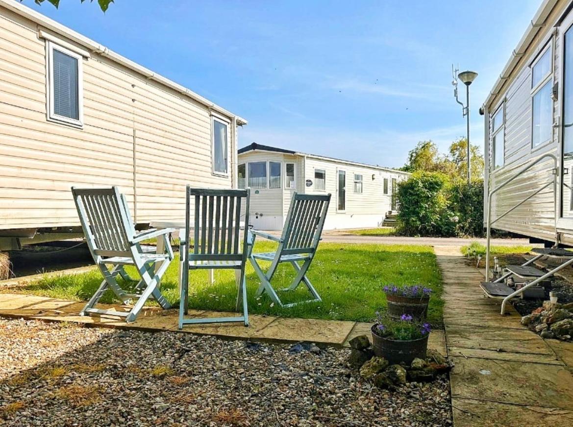 Cosy & Beautiful Charrot Caravan *